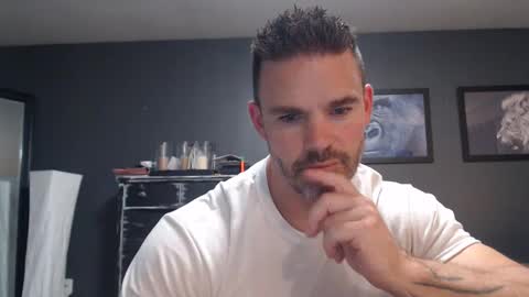 Snapshot of alexiarain chatting on 09/13/25, 01:05 Alex online show from 09/13/25, 01:05