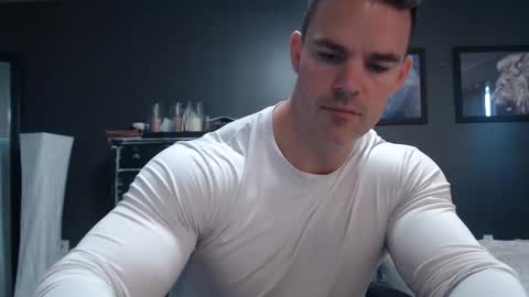 Snapshot of alexiarain chatting on 09/14/25, 02:16 Alex online show from 09/14/25, 02:16