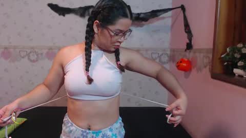 Alexia online show from 10/20/25, 12:16