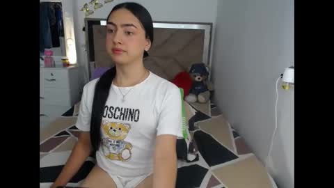 -- ALEXIS -- online show from 05/22/26, 01:57