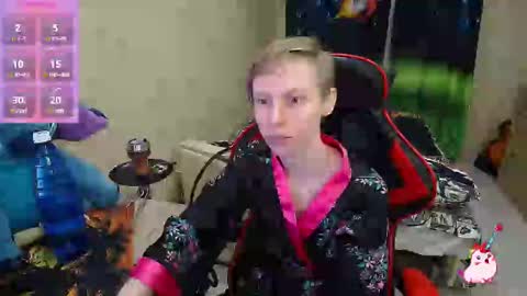 Alexis online show from 03/04/25, 07:22