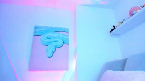 Alexiis 3 online show from 11/15/25, 11:40