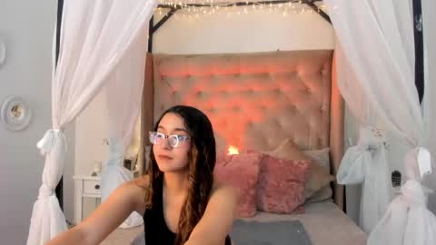 alexis_scott__ online show from 05/17/26, 03:48