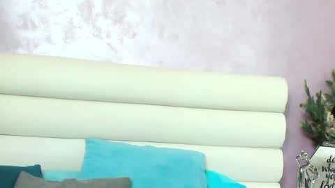 Alexis online show from 05/27/26, 04:09