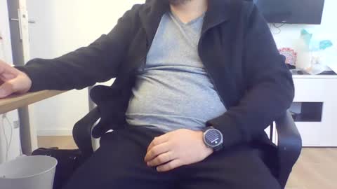 Snapshot of alexisgood888 chatting on 12/01/25, 09:58 Slave Alex online show from 12/01/25, 09:58