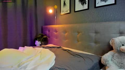 Alexis   Mon Tue Wed Thu Fri 7 GMT 0100am-0700am  online show from 11/03/25, 08:10