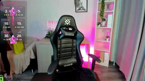 Alexis   Mon Tue Wed Thu Fri 7 GMT 0100am-0700am  online show from 11/12/25, 04:29