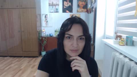 Snapshot of alexismillers chatting on 09/10/25, 08:36 AlexisMillers online show from 09/10/25, 08:36