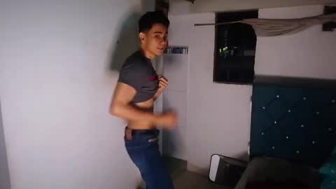 Alexis online show from 01/01/25, 08:56