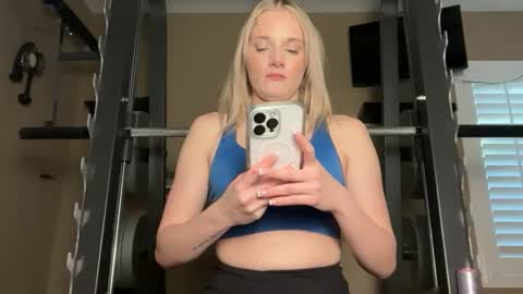 alexispaige06 online show from 11/25/25, 11:38