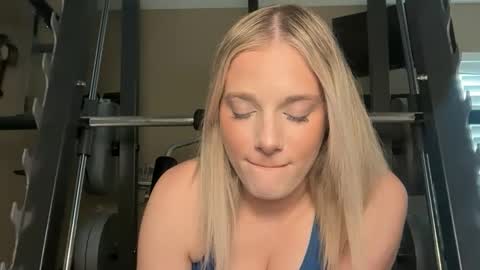 alexispaige06 online show from 12/01/25, 09:09