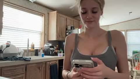alexispaige06 online show from 06/14/26, 04:09