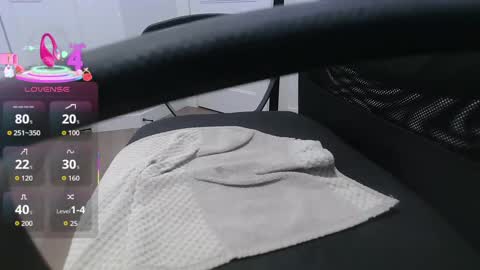 alex online show from 11/12/25, 03:18