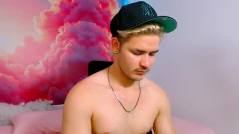 Alex online show from 11/08/25, 07:01