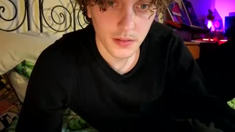 Snapshot of alexrhodesxxx chatting on 12/01/24, 07:25 Alex online show from 12/01/24, 07:25