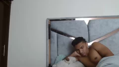 alex y luisa online show from 09/10/25, 04:18