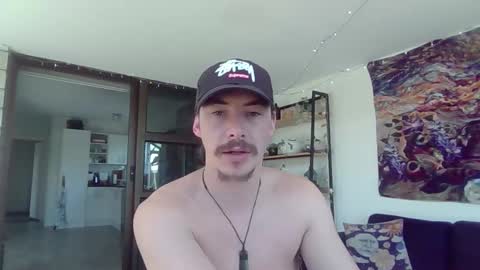 Alex online show from 01/02/25, 02:22