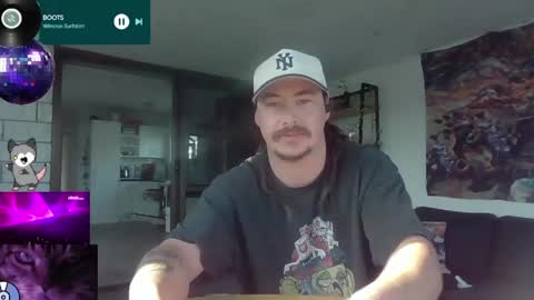 Alex online show from 05/01/26, 11:42
