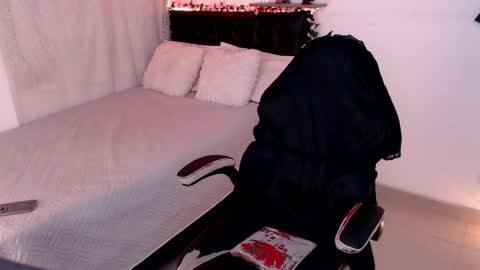 alexx_lang online show from 06/05/26, 01:56