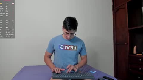 Snapshot of alexx_oconor chatting on 12/30/24, 01:36 Alex Oconnor online show from 12/30/24, 01:36