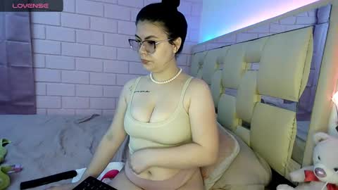 Snapshot of alexxa_12 chatting on 05/16/26, 07:38 Alexa online show from 05/16/26, 07:38