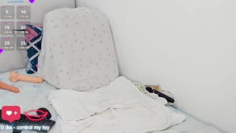 alexandra zyla suleyman  online show from 01/25/25, 02:37