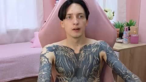 Alex online show from 10/04/25, 09:07