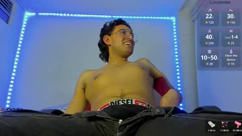 Snapshot of alexxx_savage chatting on 09/23/25, 04:26 Alexander online show from 09/23/25, 04:26