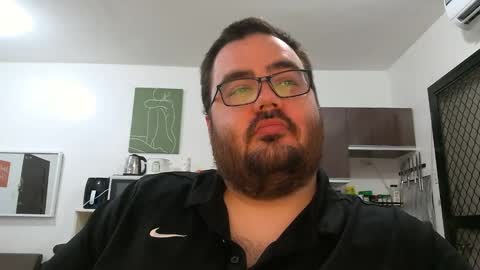 Snapshot of alexxxbear chatting on 02/11/25, 09:35 alexxxbear online show from 02/11/25, 09:35