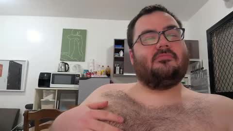 Snapshot of alexxxbear chatting on 02/15/25, 02:37 alexxxbear online show from 02/15/25, 02:37