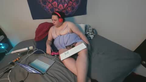 alexxxis2011x3 online show from 02/02/25, 08:24