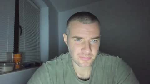 Snapshot of alfiesolomons87 chatting on 12/02/24, 08:33 alfiesolomons87 online show from 12/02/24, 08:33