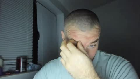 Snapshot of alfiesolomons87 chatting on 01/18/25, 07:37 alfiesolomons87 online show from 01/18/25, 07:37