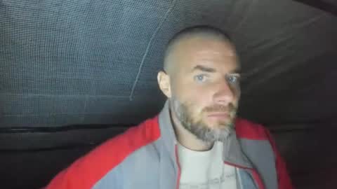 Snapshot of alfiesolomons87 chatting on 09/18/25, 11:56 alfiesolomons87 online show from 09/18/25, 11:56