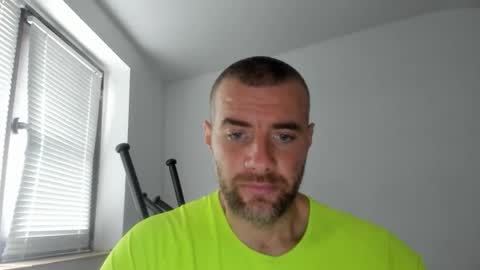 Snapshot of alfiesolomons87 chatting on 10/14/25, 07:53 alfiesolomons87 online show from 10/14/25, 07:53