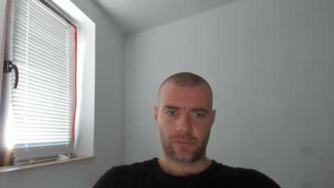 Snapshot of alfiesolomons87 chatting on 11/11/25, 09:09 alfiesolomons87 online show from 11/11/25, 09:09