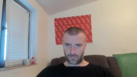 Snapshot of alfiesolomons87 chatting on 12/22/25, 08:33 alfiesolomons87 online show from 12/22/25, 08:33