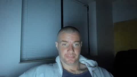 alfiesolomons87 online show from 05/12/26, 08:17