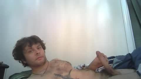 Snapshot of alfredkey14 chatting on 12/22/25, 04:42 alfredkey14 online show from 12/22/25, 04:42