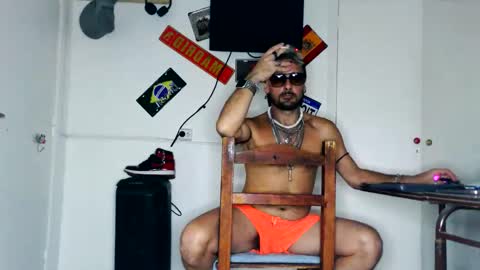 alfredopantuso online show from 04/12/26, 07:02