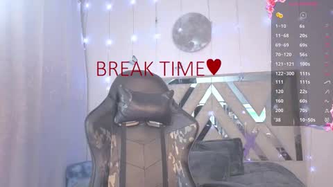 Carolina Join The Fan Club  online show from 09/17/25, 02:02