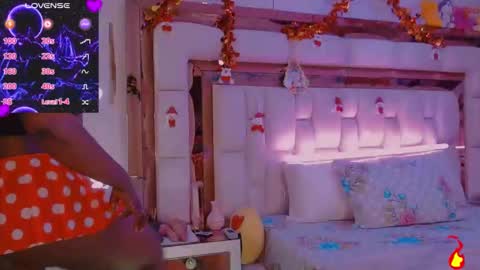 aliana_ross online show from 12/14/25, 04:29