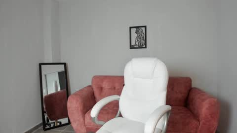 Snapshot of alice23jones chatting on 01/04/25, 03:39 Alice online show from 01/04/25, 03:39