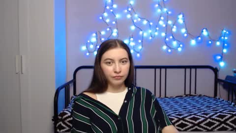 Snapshot of alice_________________________ chatting on 12/02/24, 01:35 Alice online show from 12/02/24, 01:35