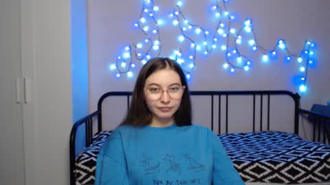 Snapshot of alice_________________________ chatting on 01/06/25, 06:52 Alice online show from 01/06/25, 06:52