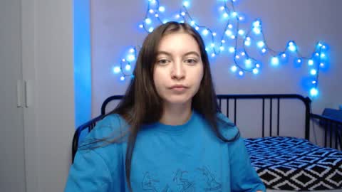 Snapshot of alice_________________________ chatting on 01/06/25, 09:54 Alice online show from 01/06/25, 09:54