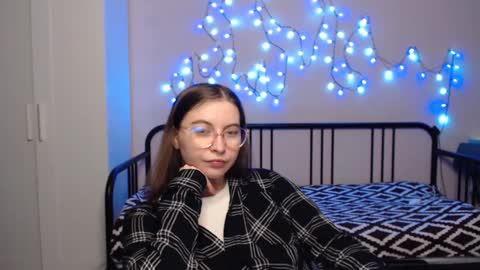 Snapshot of alice_________________________ chatting on 01/16/25, 12:23 Alice online show from 01/16/25, 12:23