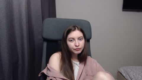 Snapshot of alice_________________________ chatting on 01/29/25, 01:58 Alice online show from 01/29/25, 01:58