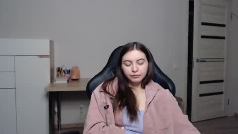 Snapshot of alice_________________________ chatting on 03/02/25, 01:58 Alice online show from 03/02/25, 01:58