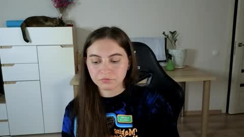 Snapshot of alice_________________________ chatting on 09/09/25, 04:50 Alice online show from 09/09/25, 04:50